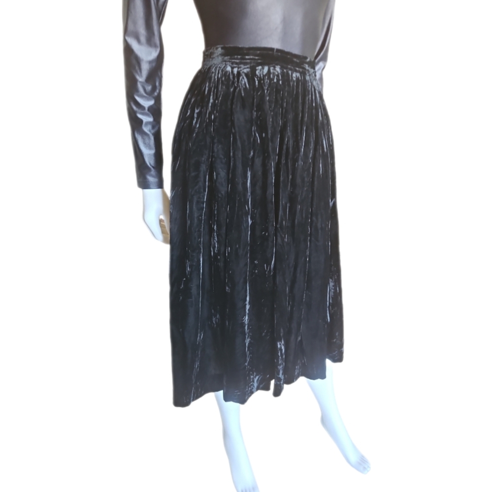 SAINT LAURENT RIVE GAUCHE | Vintage 1970's Black Velvet Midi Length Skirt ~FR 36 - Picture 3 of 6